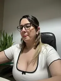 amooraaamoon webcam model stream image