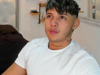 lunay_xtreemboy webcam chaturbate model stream image