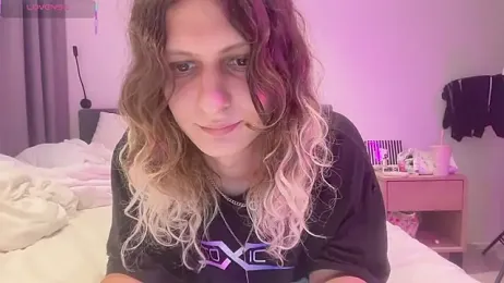 AlicePinkhead webcam model stream image