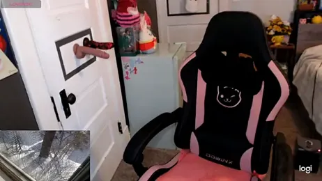 KierBearKisses webcam model stream image