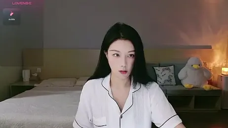 Lucky-baby webcam model stream image