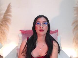 Lucy Minds webcam model stream image