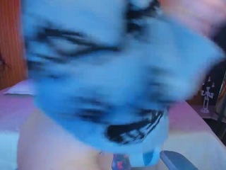 emily-white9 webcam model stream image