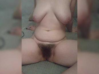 shurshuraY webcam model stream image