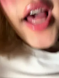 SweetBunnyGF webcam model stream image