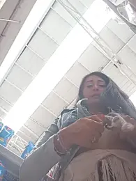 BELLA--26 webcam model stream image