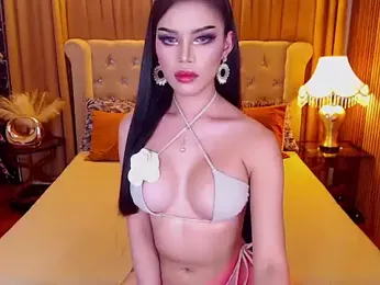 IsabelleWilliamsTS webcam model stream image