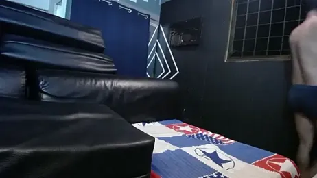 Little_Kmi webcam model stream image