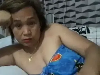 Lhadycarolyn webcam model stream image