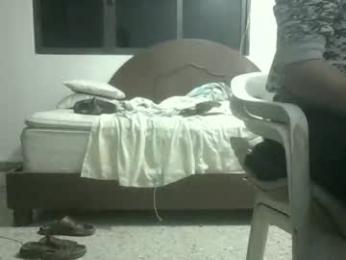 skanky_little_dolls webcam model stream image