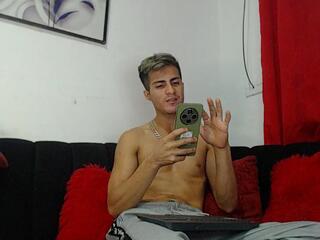 Drey Thomson webcam model stream image