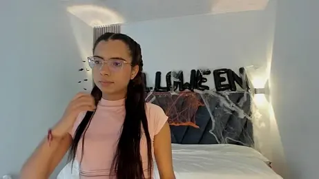 sara_saenz99 webcam model stream image