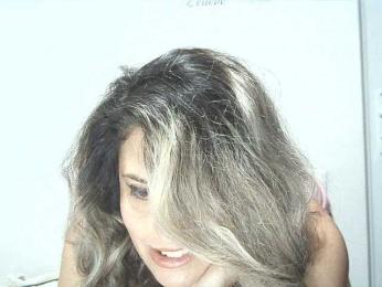 lionessmom webcam model stream image