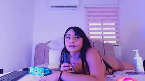 Malaia_thompson_ webcam model stream image