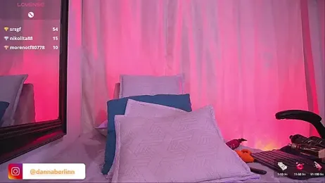 danna_berlin_ webcam model stream image