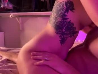 leanneluxecouple webcam model stream image