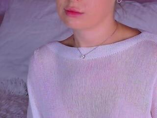 Beatrice Esmont webcam model stream image