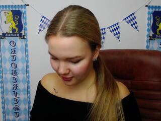 Stella Long webcam model stream image