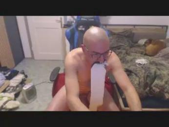TomCamPig webcam model stream image