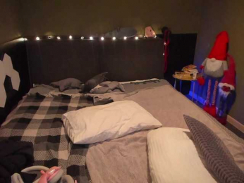Tina_ne_malina webcam model stream image
