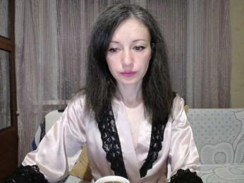 Helenne webcam model stream image