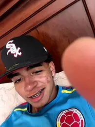 JoanG10 webcam model stream image