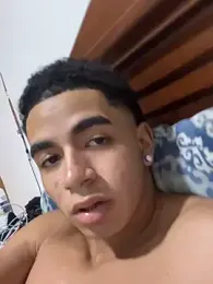 JoanG10 webcam model stream image