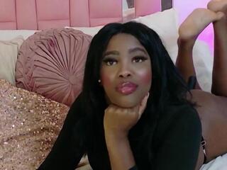 Nia Williams webcam model stream image