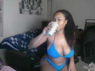 thelifeofmalij webcam camsoda model stream image