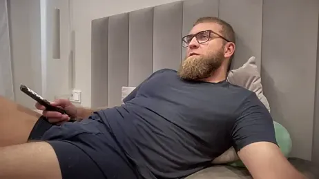 Bear_bear_ webcam model stream image