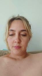 Ayutitaa webcam model stream image