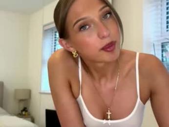 rosebella_ webcam model stream image