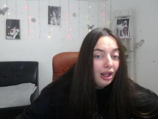Milana Ora webcam model stream image