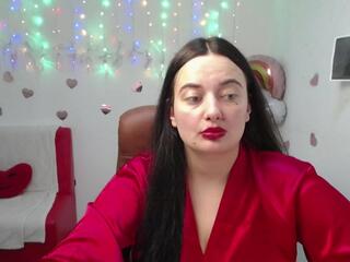 Milana Ora webcam model stream image