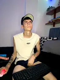 Luck__090 webcam model stream image