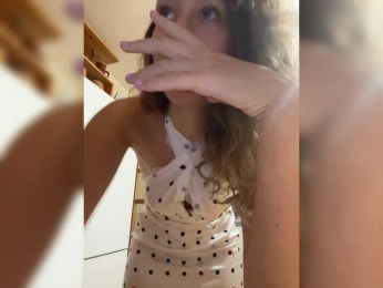 Chikipikin webcam model stream image