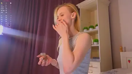 TaraSims webcam model stream image