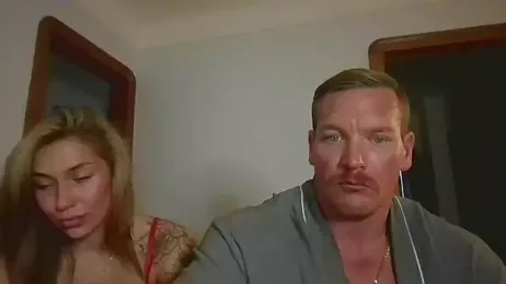 LuxeLoverZ webcam model stream image