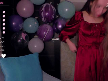 YonaBones webcam bongacams model stream image