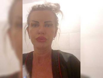 MiaHot webcam model stream image