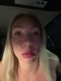 LuisaBecker webcam model stream image