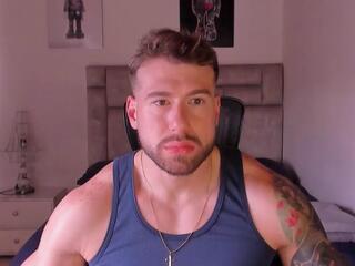 Mike Skip webcam model stream image