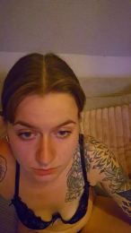 Milfslips webcam model stream image