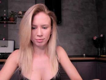 Sunlovv webcam model stream image