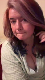 CrystalRivers33 webcam model stream image