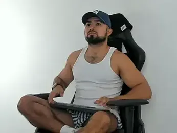 ethaanjones webcam model stream image