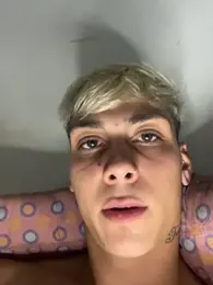 Babyfacenik webcam model stream image