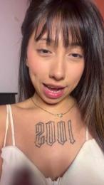 Cristalzita webcam model stream image