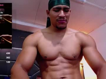adam_fit19cm webcam model stream image