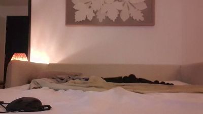 julien_ils webcam cam4 model stream image